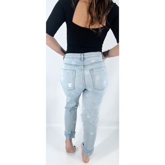 Dance and Marvel Distressed Star Print Medium Rise Light Wash Jeans Size Small - Picture 2 of 3